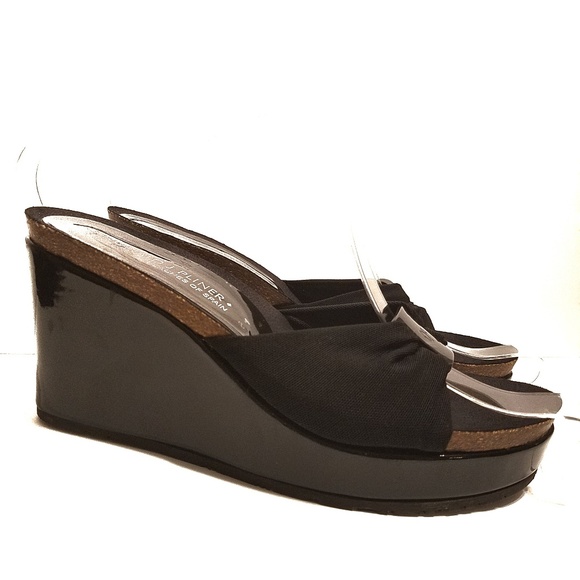 Donald J. Pliner Shoes - Donald J Pliner Patent Leather Wedge Shoe Blk Sz 8